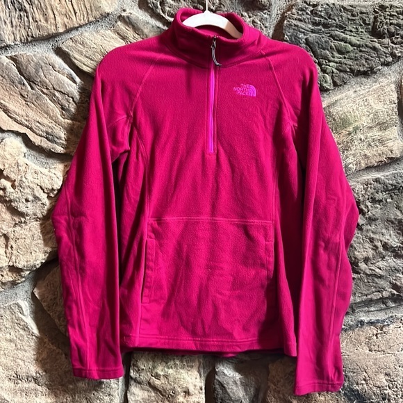 ⚫️ NORTH FACE HOT PINK FLEECE 1/4 zip - Picture 1 of 12